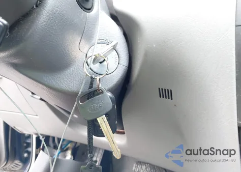 2003 Toyota Corolla Le из США, поврежденный, VIN 1NXBR32E53Z024487